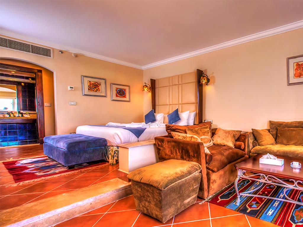 Porto Matrouh Beach Resort Mersa Matruh Zimmer foto